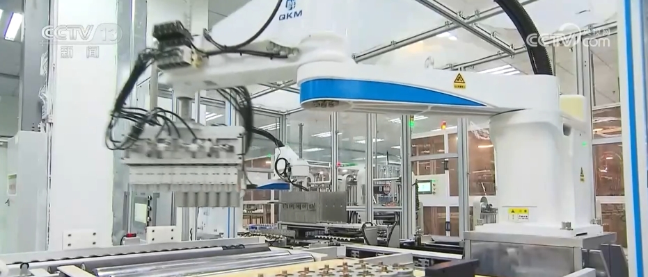 打造算力新业务、新模式、新业态 人工智能推理、训练芯片加速迭代优化(图2) 打造算力新业务、新模式、新业态 人工智能推理、训练芯片加速迭代优化(图2)